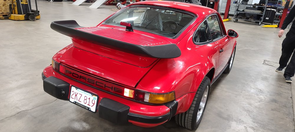 Anastasia - 1975 Porsche 911 Kellymosss Project